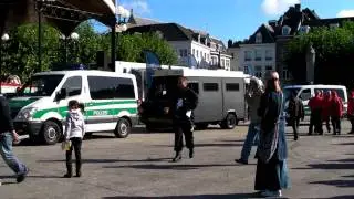 ME arriveert (Politie - KMar - Polizei)