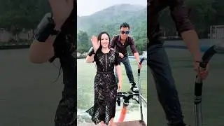 Flyboard ride is so fun💃💦They enjoying fly on water#flyboard #romantic #watersport #funny #summer