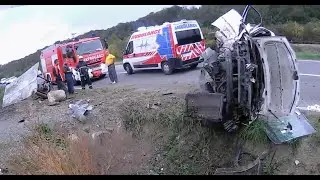 Teška saobraćajna nezgoda (15) / Severe traffic accident (15) -  Vatrogasci Prijedor, 09.10.2022
