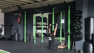 Narrow Grip Lat Pull Down | Back Strength, Posture Training | KEBKO Personal Trainer Amsterdam Noord