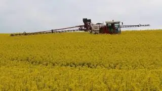 Bateman RB 25 Crop Sprayer 24m Spraying Oil Seed Rape