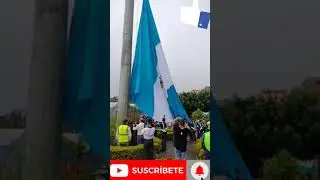 Alza  de la bandera de Guatemala