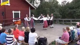 Folk dance - Säkkijärven polkka: Helsingin pitäjän tanhuujat ja spelarit 7.8.2013