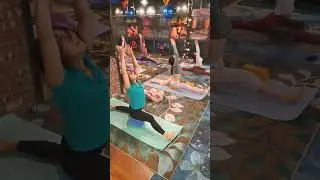 monkey pose class/please subscribe my channel #trending #viralvideo #trendingmusic #yogamotivation