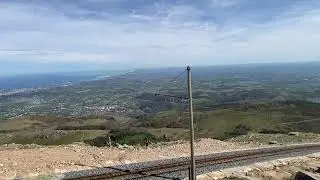 Egunon! Giro haizetsua Larhun go gailurran. Egun ona izan!