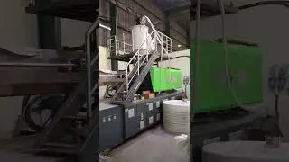 #injectionmoldingmachine #productionfacility #plasticproduction #machine