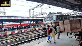 WAP 7 Purvanchal Express Arrival Before Time With Clear Announcement at Muzaffarpur Station [4K]