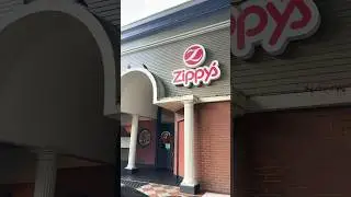 What to Eat in Hawaii | Zippy&rsquo;s Vineyard, Honolulu, Hawaii, USA