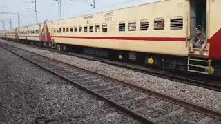 Uttaranchal Express 19565 With WDM3a (Pure Utkrisht Rakes) OKHA to DEHRADUN