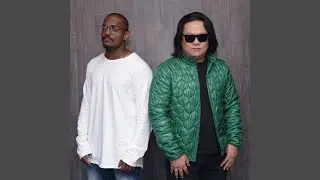 Melangkah Laju (feat. Ronnie)