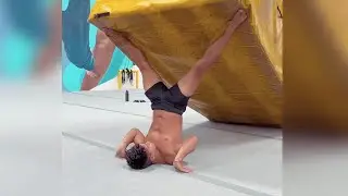 This Gymnast Is So Flexible He Can Benchpress With His Legs
