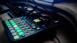 SmplTrek / Modal Craft 2 - 140 BPM Techno