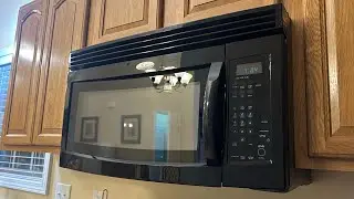 Whirlpool Gold GH4184XSB-1 Microwave Oven
