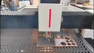 DF3015L 6000W Fiber Laser Cutter: Cutting 2mm Stainless Steel | Clean & Fast Industrial Demo