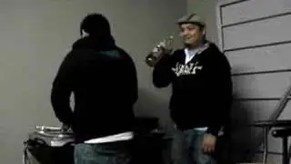 scratching/dj ewalker and dj petron