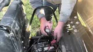 Changing the @JohnDeere 825 Gator battery part 1 of 2