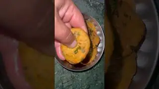 Palak mathri 😋 #shots #palakmathari #snacks #delicious #youtubeshorts  @reenathakur12193