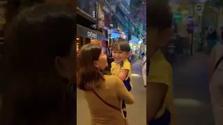 Bassac Lane Phnom Penh #bassaclane #phnompenhwalkingstreet #viralvideo #food #familyvlog