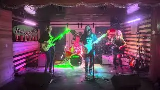 Odd Man Out &ldquo;Valentine&rsquo;s Day&rdquo; (live at Underground Lounge 12/12/25)