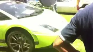 Rubia fail con ex&oacute;tico