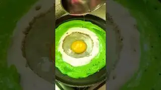 Trending dosa#green egg Dosa #palak egg Dosa #shorts #sandhya's kitchen #simple and tasty
