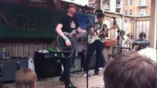 Tommy Stinson (Replacements) performs 