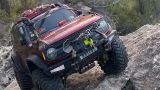 Will we overcome the steep rocks❓🤯 #crawler #4x4rwd #offroad BRONCO 1/10 2026 💯⚙️