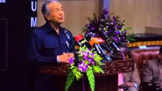 Dr M at PGPF Chair for Global Peace event