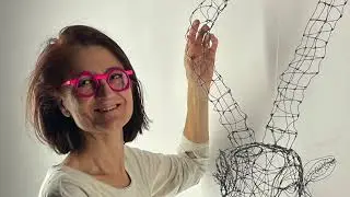 Sculpture fil de fer dans le volume - Bouquetin des Alpes par Fabienne Quenard