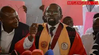 Mak top medic Prof Frank Asiimwe abotodde ebyama lwaki okwekalakasa kw'abasaawo tegugenda kuggwa.