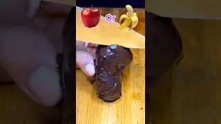 Apple or banana?  🍎🍎🍌🍌🍌