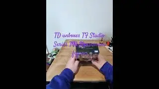 TD unboxes TF Studio Series TF1 Starscream figure