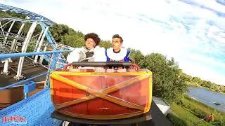 Chaospiet en Chico in de achtbaan van DippieDoe