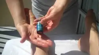 Raindrop Technique - Step 2: Foot Vitaflex | CARE