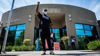 Watch as demonstrators protest in front of Elk Grove City Hall for George Floyd