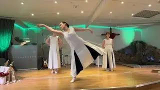 Yaweh se manifesta (Yahweh Will Manifest Himself) - El Shaddai - worship dance