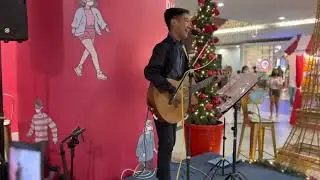 Rock Opong / Asia&rsquo;s got talent finalist/ busking in SM City ILOILO