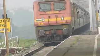 Trains at Panposh : ICF LHB and Utkrisht Rakes with 3 major trains crossing Panposh