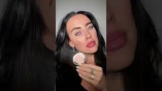 How to cover dark circles under eyes 🪄 #AskCharlotte #Shorts