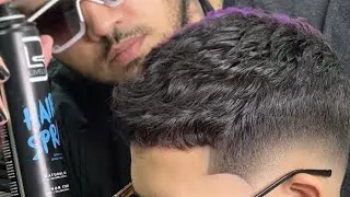 Corte desvanecido skinfade m&aacute;s peinado