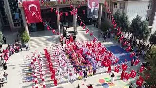 Şükrü Aracı İlkokulu 29 Ekim Cumhuriyet Bayramı Kutlama Programı 3. Sınıfların Gösterisi Drone  2024