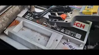 Peugeot 308 replace battery