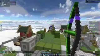 fighting a stacked player on skywars normal