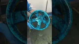 Turning plain into a masterpiece with hydro dipping!  🖌️💦 I 🎥: @Hydrodipping_  #wheels #cars