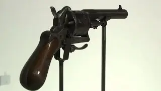 Gun used by Verlaine to shoot Rimbaud sells for $460,000