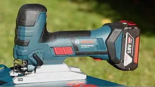 Der Stichsägentest beginnt mit einem Highlight: Bosch GST 18V-Li S