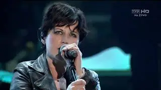 Dolores O'Riordan & Sinfonia Varsovia  - Zombie  (Live in Warsaw) HD