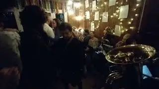 Potańcówka ostatkowa z Warszawsko Lubelską Orkiestrą Dętą w Ambasadzie Muzyki Tradycyjnej