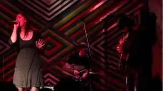 HeidnSeek's 'Rock & Soul' Event @ Metro Gallery, Feb 2012: AMY AUGUST performs