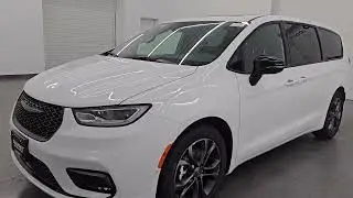 2026 Chrysler Pacifica Select Bright White Clearcoat New. walk around for sale in Fond Du Lac, Wisco